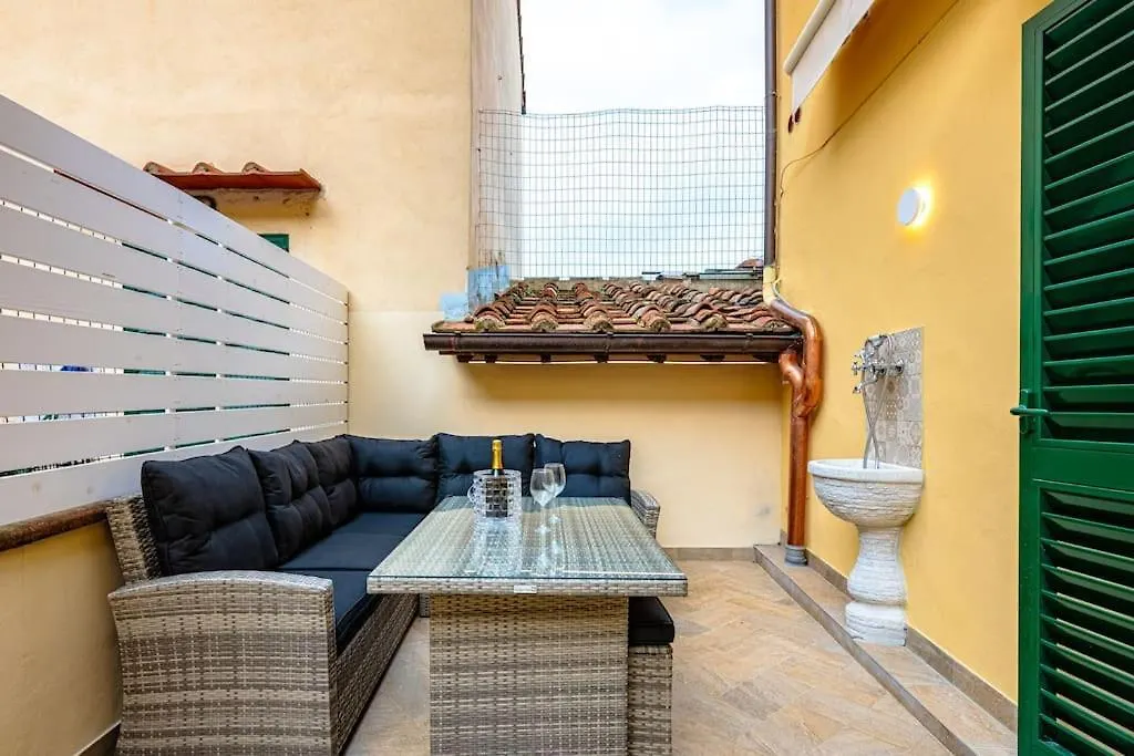 Florence Oltrarno Relax 0*,  Italy